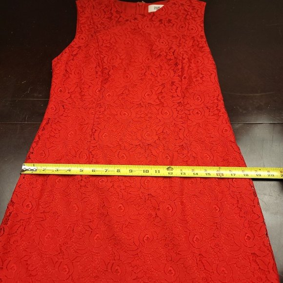 Diane Von Furstenberg Womens 10 Dress Red Lace Sheath Sleeveless Zip Back $448‎ - Picture 7 of 10